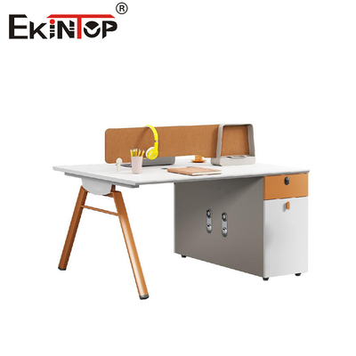 Bàn làm việc nhân viên giá cả phải chăng Máy trạm phong cách hiện đại có vách ngăn