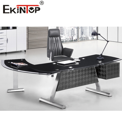 Bàn làm việc kính đen trắng kiểu dáng đẹp Nội thất văn phòng điều hành CEO hiện đại