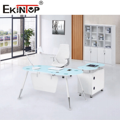 Bàn kính văn phòng CEO hình chữ L màu trắng xanh có bề mặt nhẵn