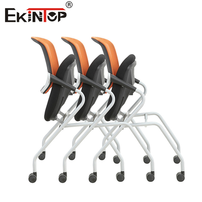 Ghế tập sự lưng lưới màu đỏ có bánh xe có tay vịn cho phòng tàu