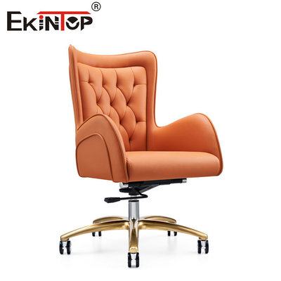 Chiếc ghế da màu cam với chân kim loại và bánh xe 10 năm bảo hành