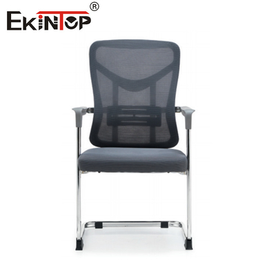 Ghế văn phòng giữa lưng kiểu hiện đại với vật liệu lưới và dựa cánh tay
