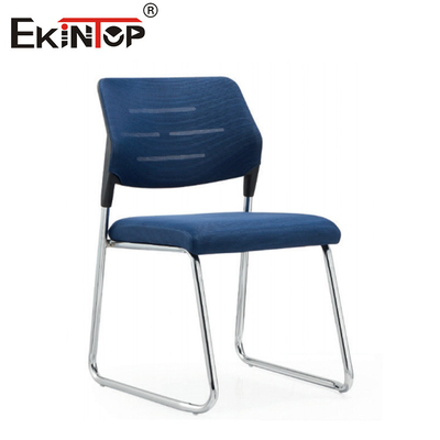 Ghế huấn luyện khung kim loại với gối ghế bọt biển cho sinh viên