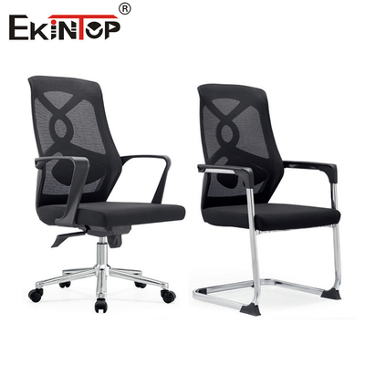 Đeo ghế văn phòng màu đen với đệm ghế xốp thiết kế hiện đại