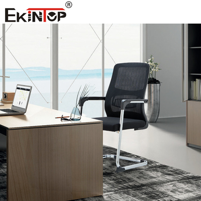 Ghế văn phòng ergonomic với vải lưới và tựa tay phong cách hiện đại