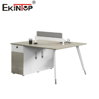 Thiết kế theo phong cách hiện đại Máy trạm nhân viên 4 người với tủ lưu trữ có thể tùy chỉnh