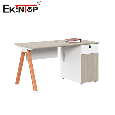 Cỗ máy làm việc văn phòng nhân viên có thể tùy biến theo kiểu hiện đại