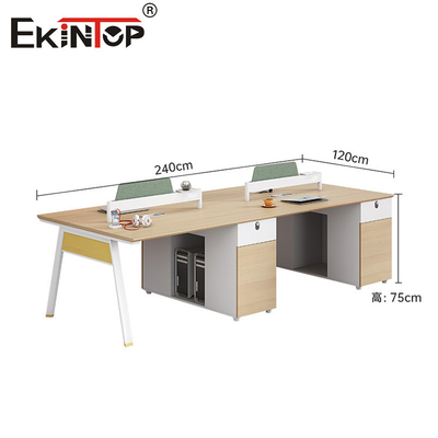 Tiêu chuẩn thương mại 4 người văn phòng với màn hình phân vùng