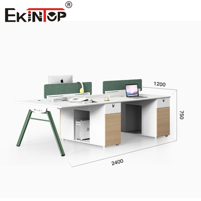 Địa điểm làm việc đồ nội thất 4 người bàn văn phòng với màn hình phân vùng