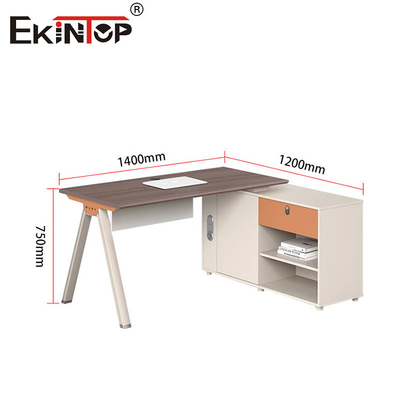 Bàn làm việc kiểu hiện đại với tủ lưu trữ thân thiện với môi trường