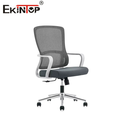 Chủ tịch hội nghị phong cách hiện đại