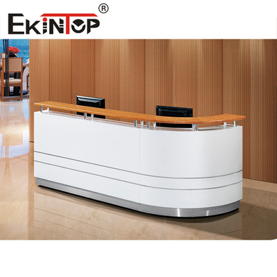Nội thất bàn tiếp tân hình chữ L Ekintop cho văn phòng CEO đa chức năng của Boss